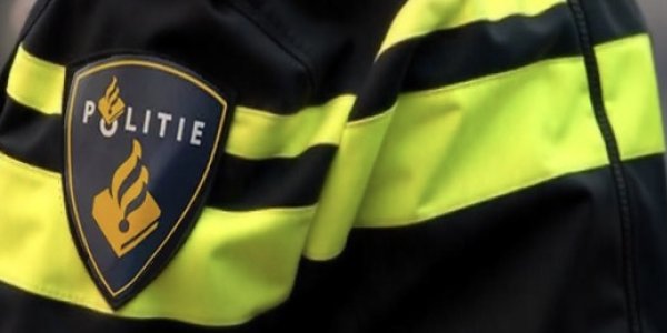 Foto: Veldhovenaar aangehouden in werkend drugslab in Oud-Vossemeer